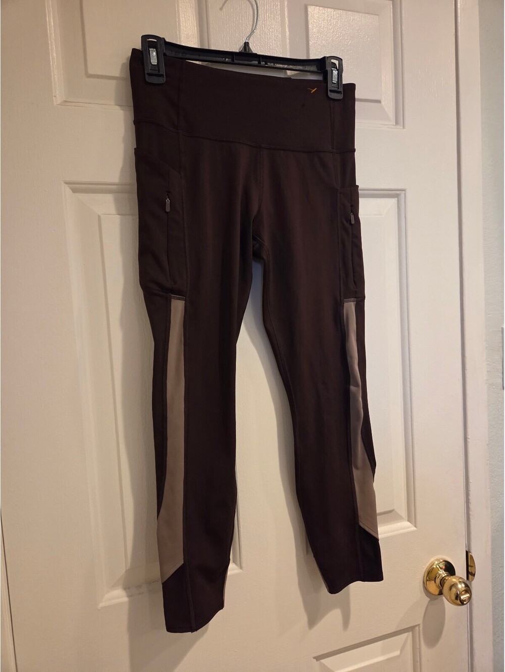 Athleta Women's Brown and Beige Colorblock Leggings with Side Pockets medium